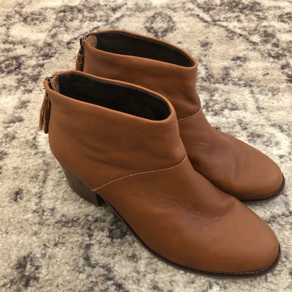 TOMS Leila leather ankle bootie